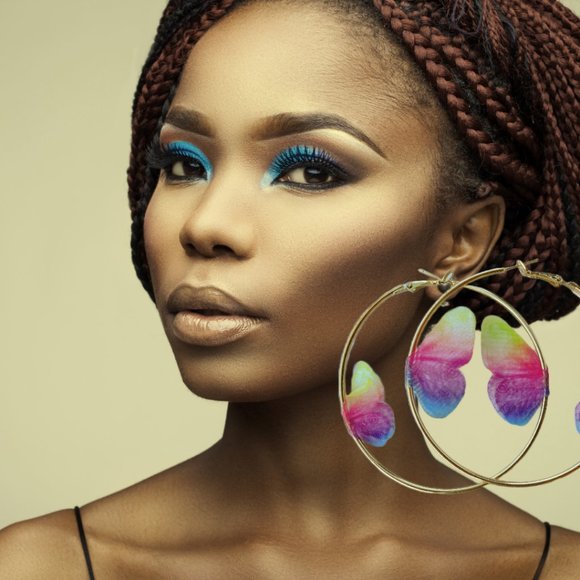 🆕🦋 🌈 Rainbow Butterfly Hoop Earrings - Picture 4 of 10